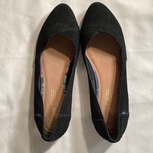 Toms Jutti Suede flats